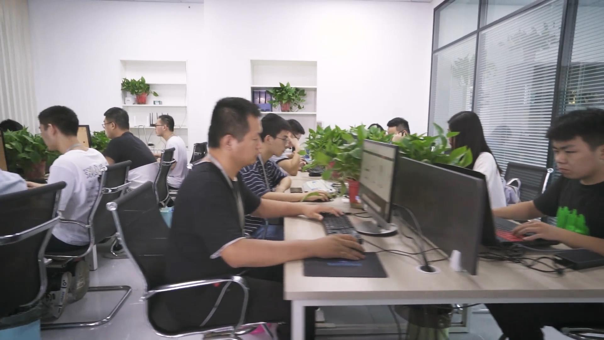 企业网站建设别踩坑！久鑫网络 11 年定制，让官网成为获客利器